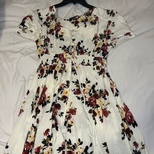White Floral Maxi Dress with yellow and red flowers, Size XL, never worn